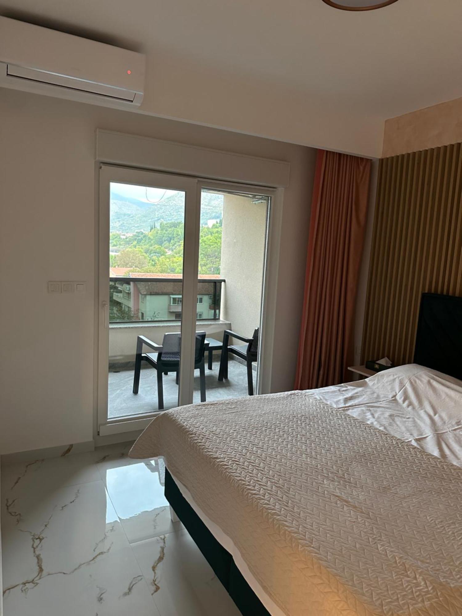 Mia Gi Luxury + Garage Apartment Mostar Exterior photo